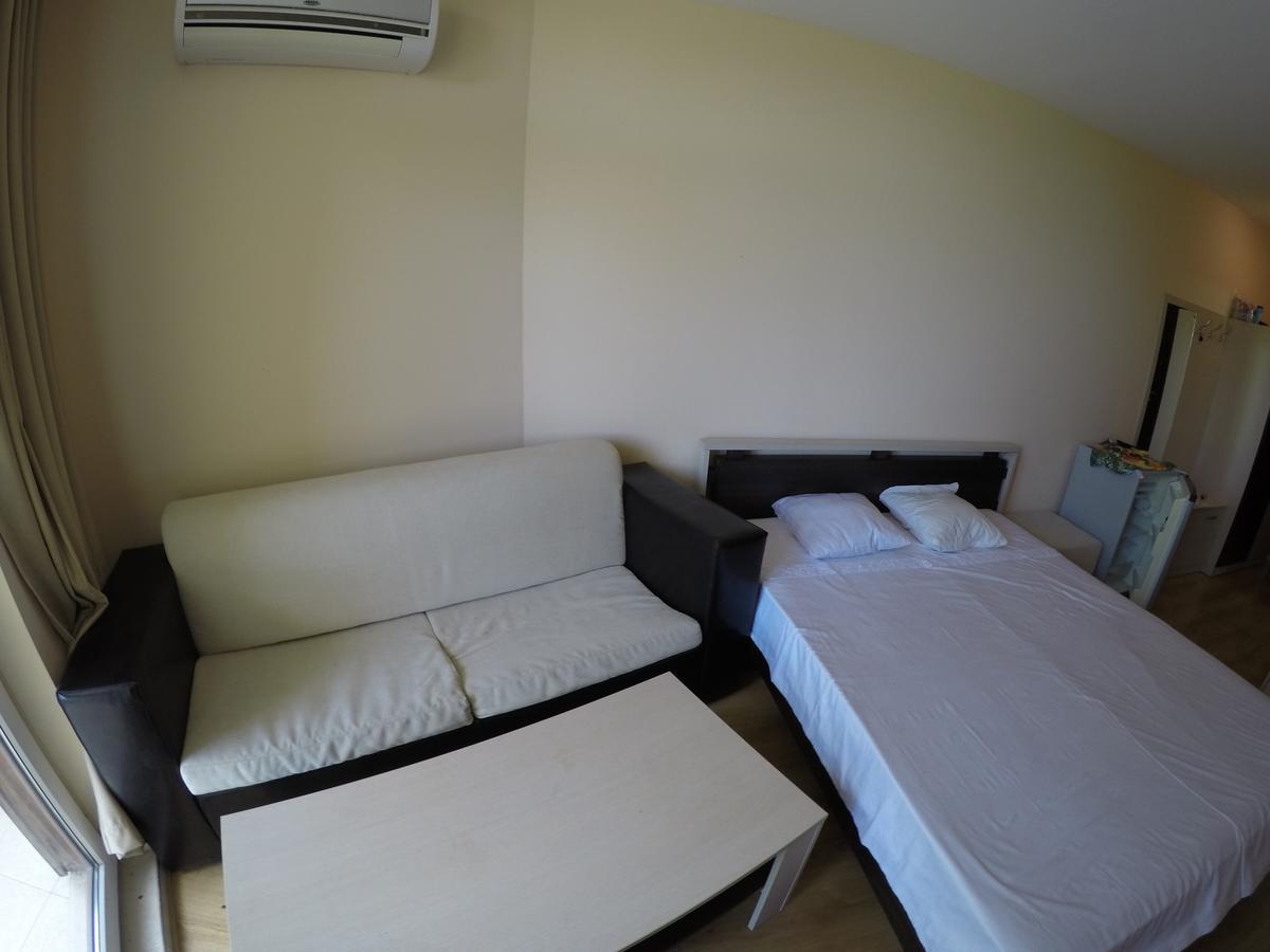 Vp Luxor Studio Sveti Vlas Exterior photo